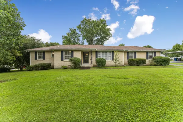 3005 Sheddan Dr, Columbia, TN 38401