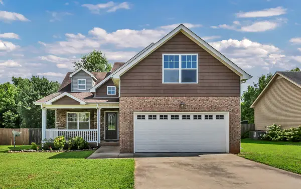1124 Ishee Dr, Clarksville, TN 37042