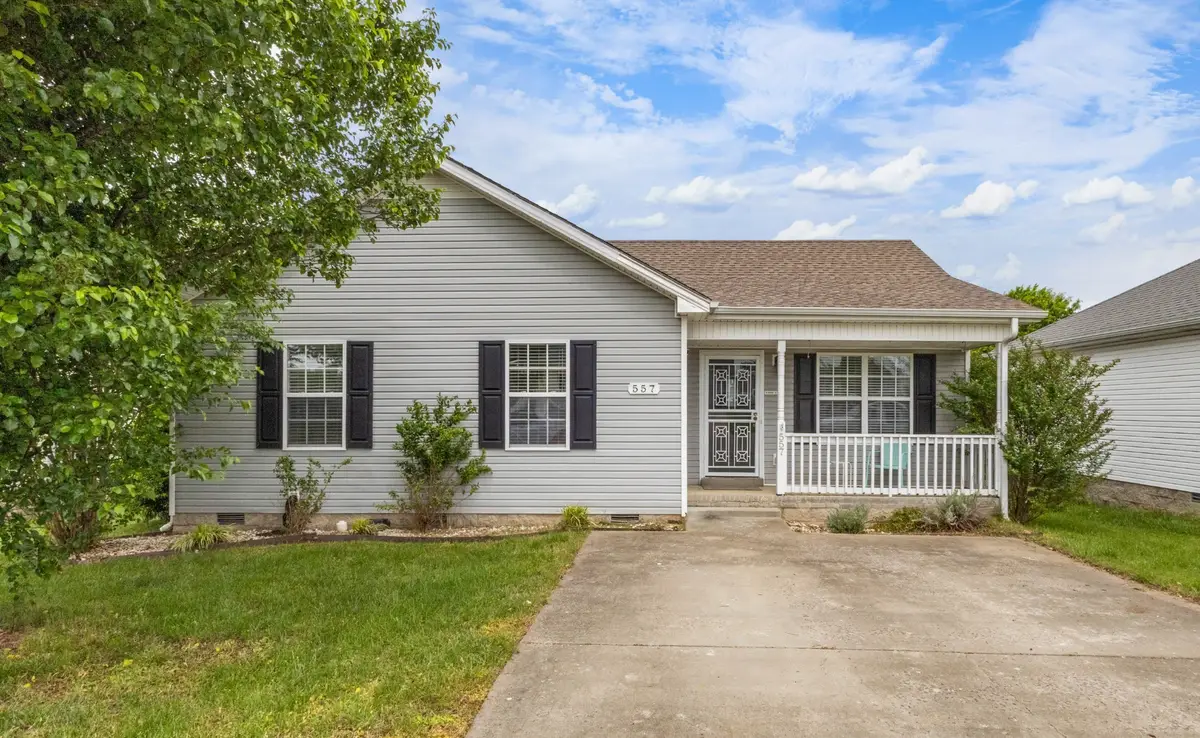 557 Oakmont Dr, Clarksville, TN 37042 - #1