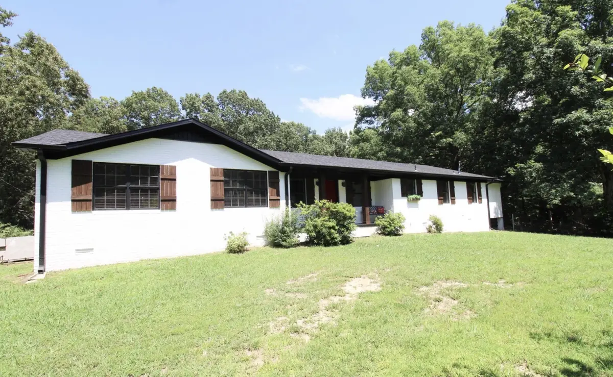 205 Melton Cir, Wildersville, TN 38388 - #1