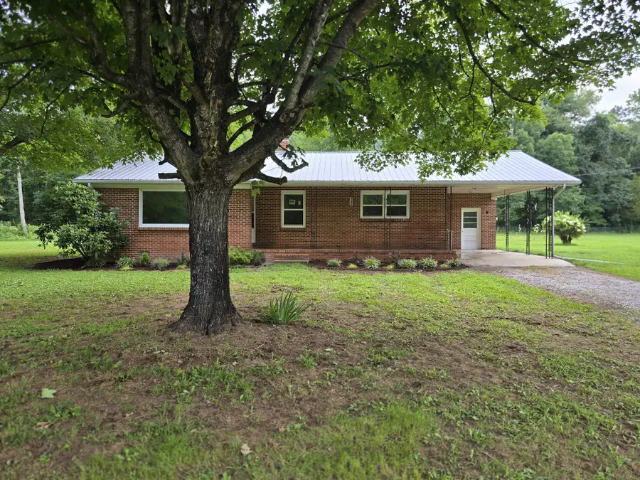 6117 Hills Creek Rd, McMinnville, TN 37110 - #2