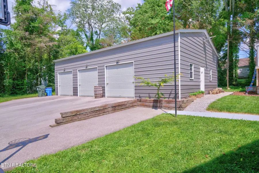 181 Braun St, Crossville, TN 38555 - #2