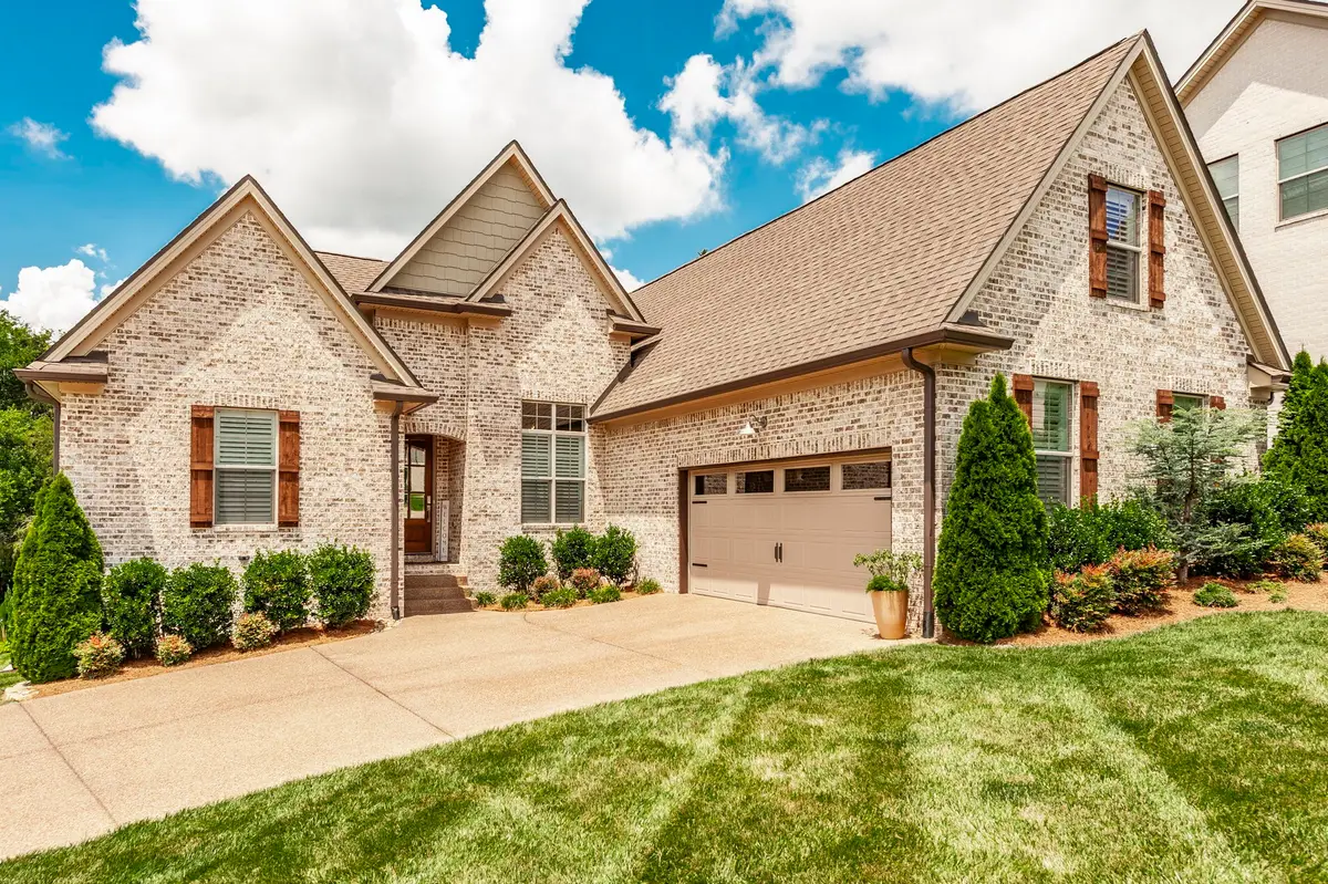 392 Arrow Ct, Hendersonville, TN 37075 - #1