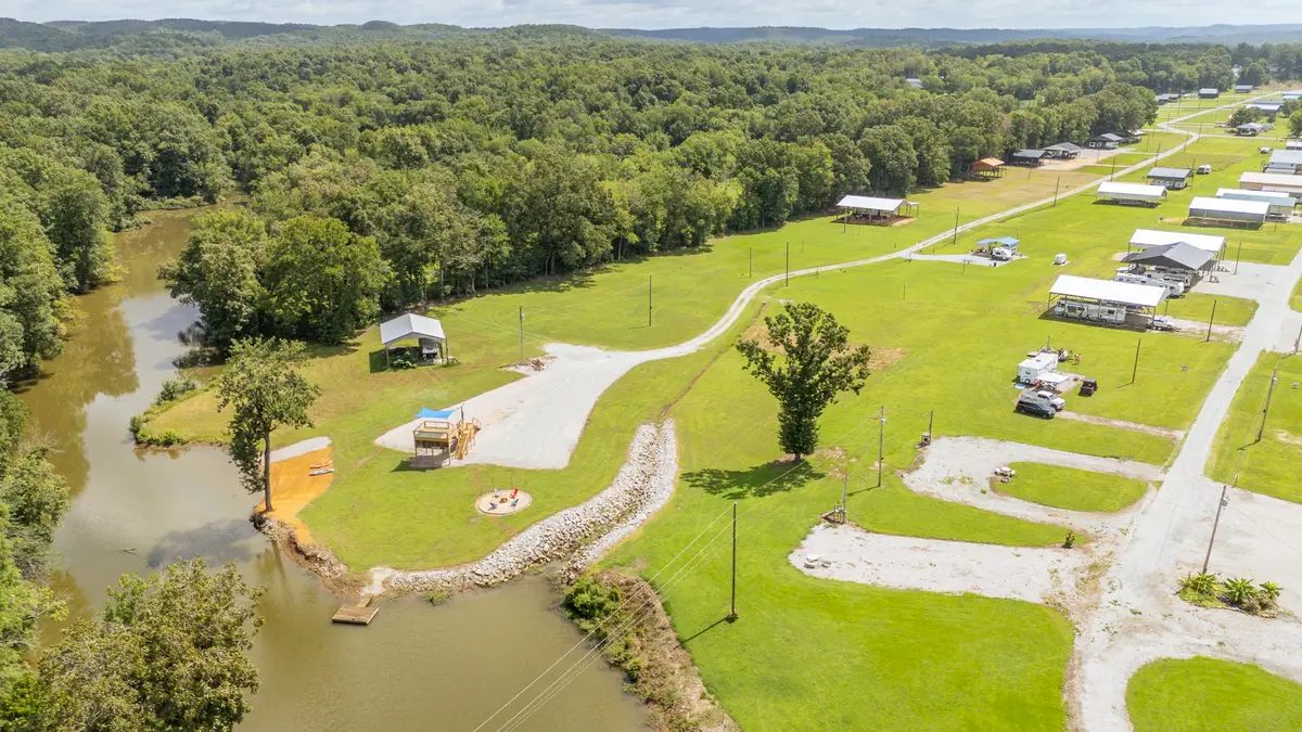 377 Jett Drive, Clifton, TN 38425 - #1