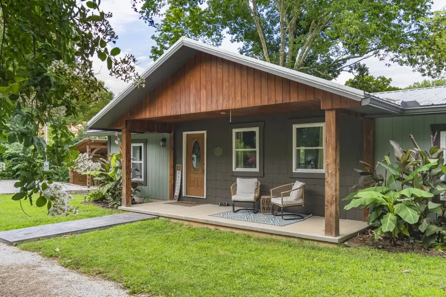 5699 S Main St, Lobelville, TN 37097 - #2