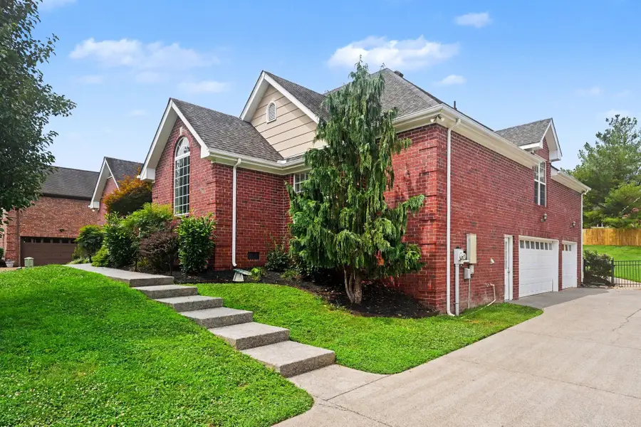 1035 Margaret Dr, Hendersonville, TN 37075 - #3