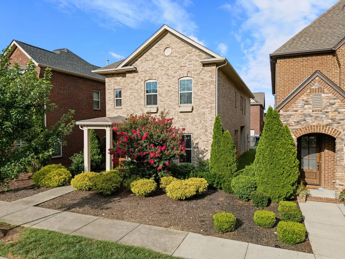 164 Ashcrest Pt, Hendersonville, TN 37075 - #1