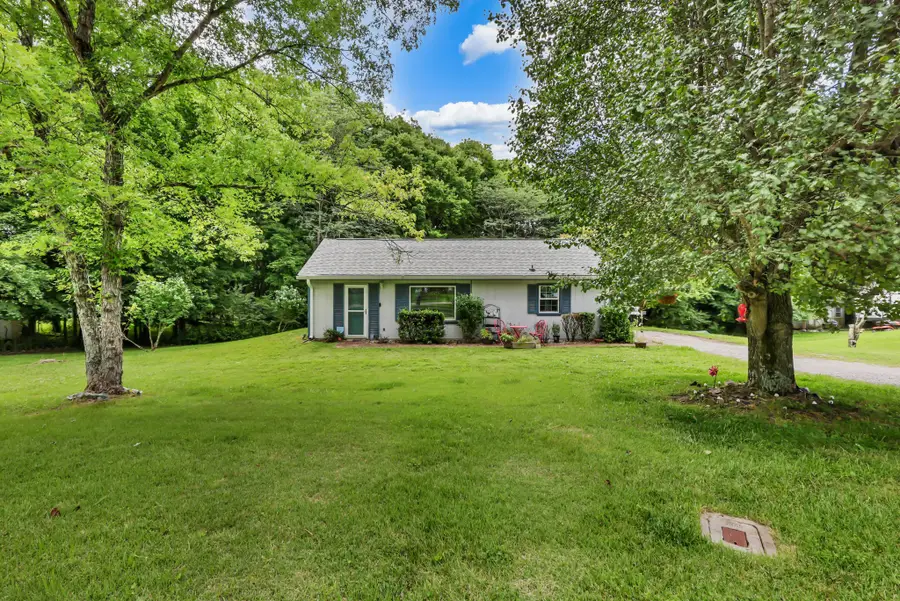 263 Edmondson Ferry Rd, Clarksville, TN 37040 - #2