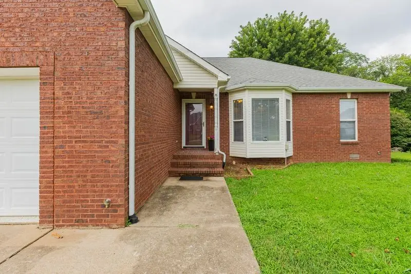 847 Isaac Dr, Clarksville, TN 37040 - #3