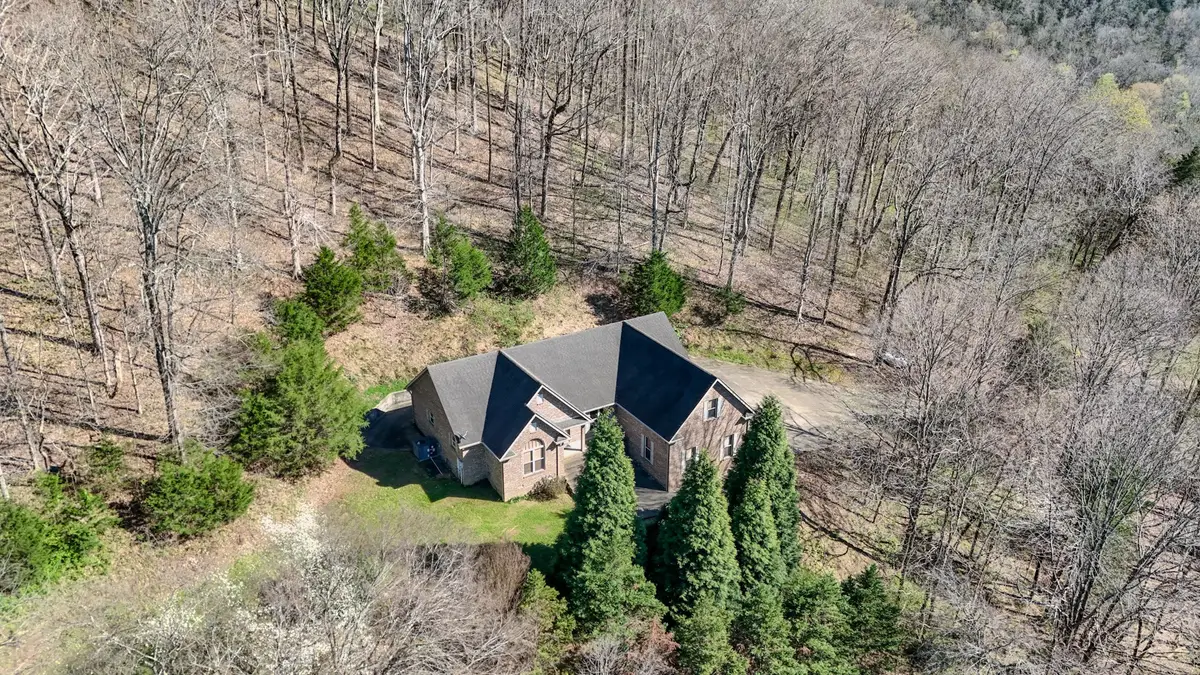 410 Britton Hollow Rd, Pulaski, TN 38478 - #1
