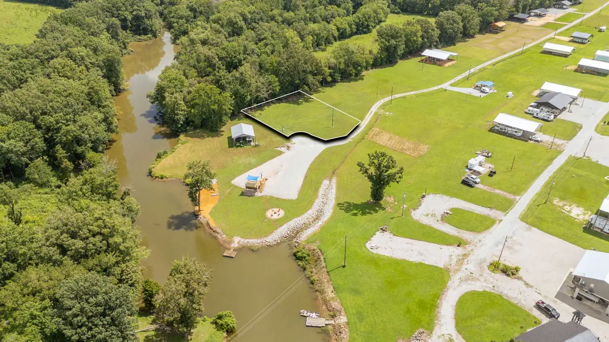 360 Jett Dr, Clifton, TN 38425 - #1