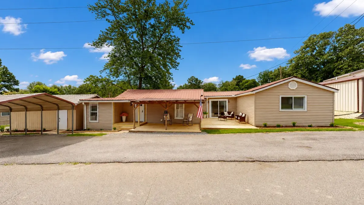 146 Lakeshore Dr, Springville, TN 38256 - #1