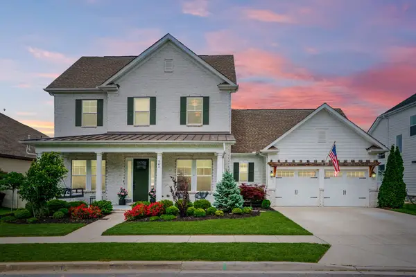 141 Ashington Cir, Hendersonville, TN 37075