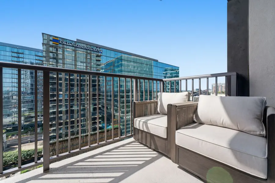 1212 Demonbreun St #1506, Nashville, TN 37203 - #3