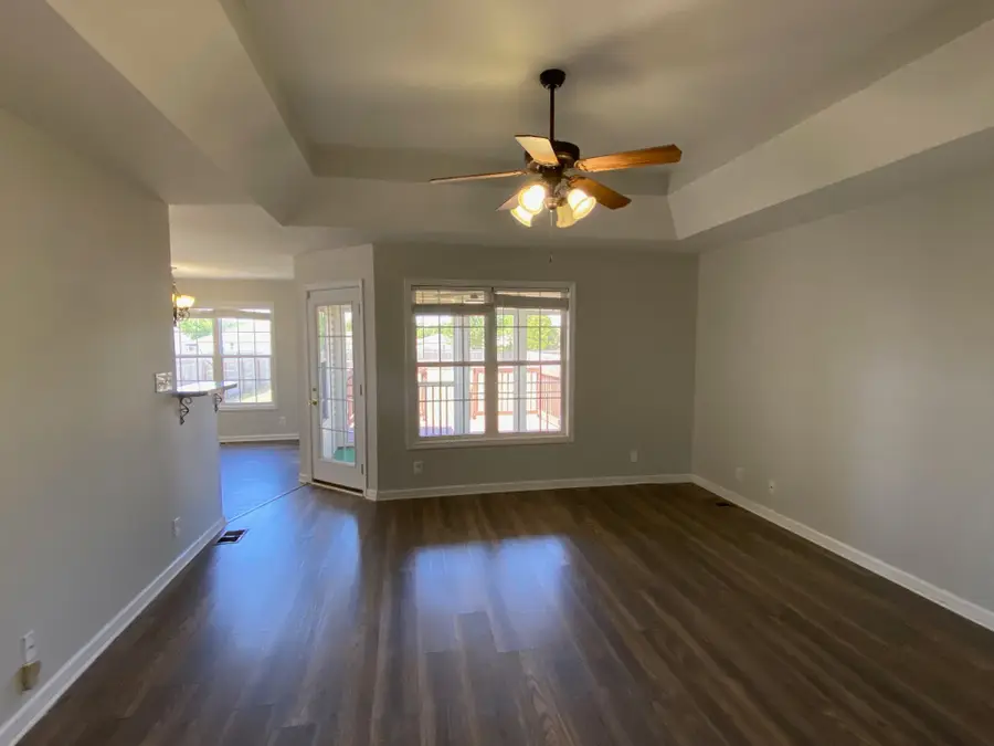 547 Fox Trot Dr, Clarksville, TN 37042 - #3