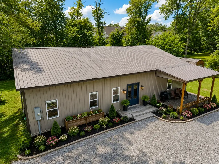 176 S Palmers Chapel Rd, White House, TN 37188 - #2