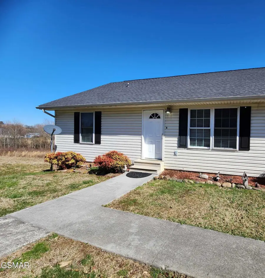 2904 Boyds Creek Hwy #4, Sevierville, TN 37876 - #2