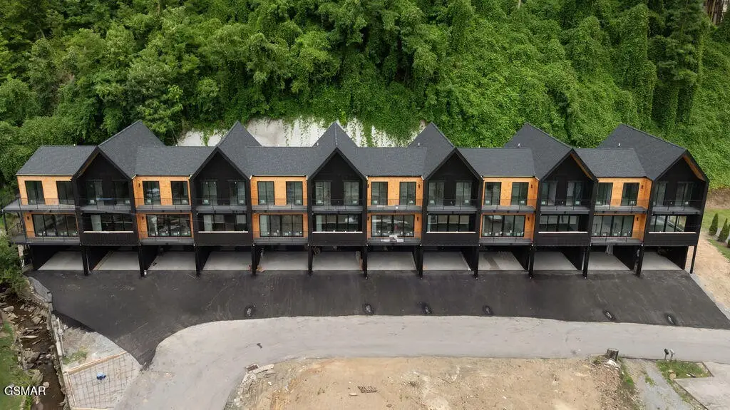215 Circle Drive #U9, Gatlinburg, TN 37738 - #1