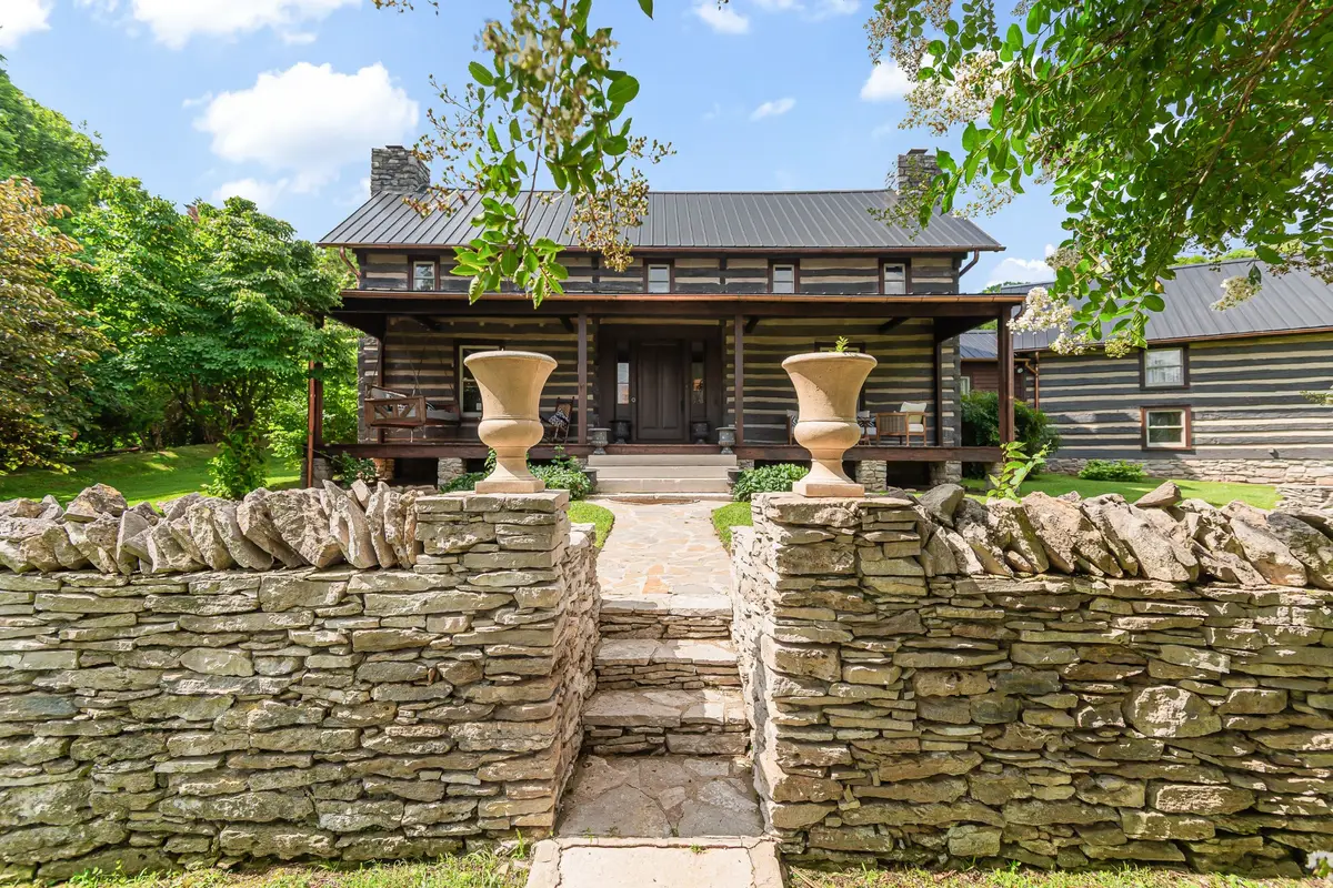 3210 Indian Camp Springs Rd, Columbia, TN 38401 - #1