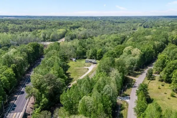 305 Old Bruceton Rd, Bruceton, TN 38317