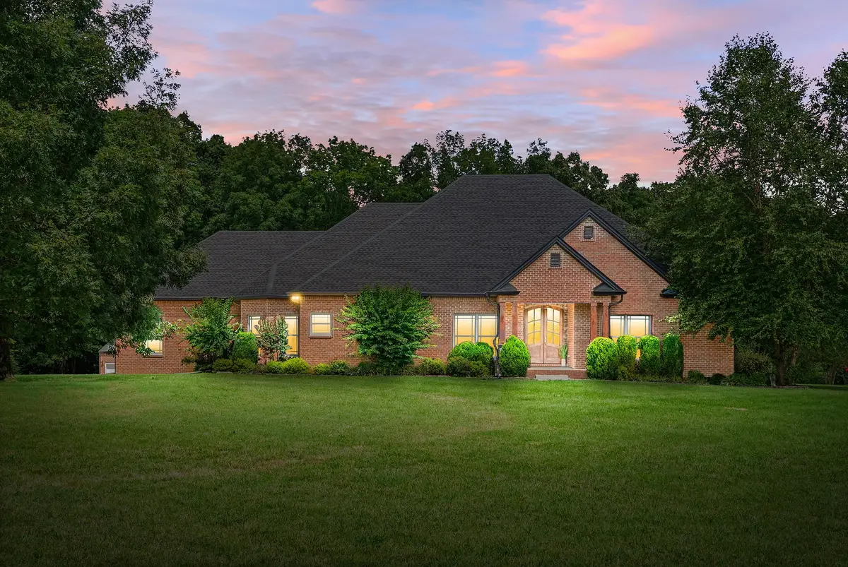 635 Mobley Rd, Clarksville, TN 37043 - #1