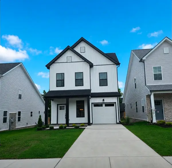 447 West Adams Ave, Lebanon, TN 37087