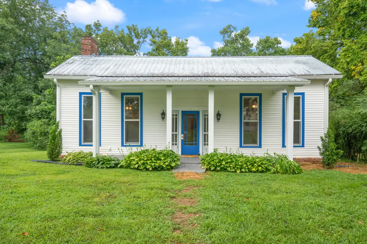 117 W End Ave, Centerville, TN 37033 - #1