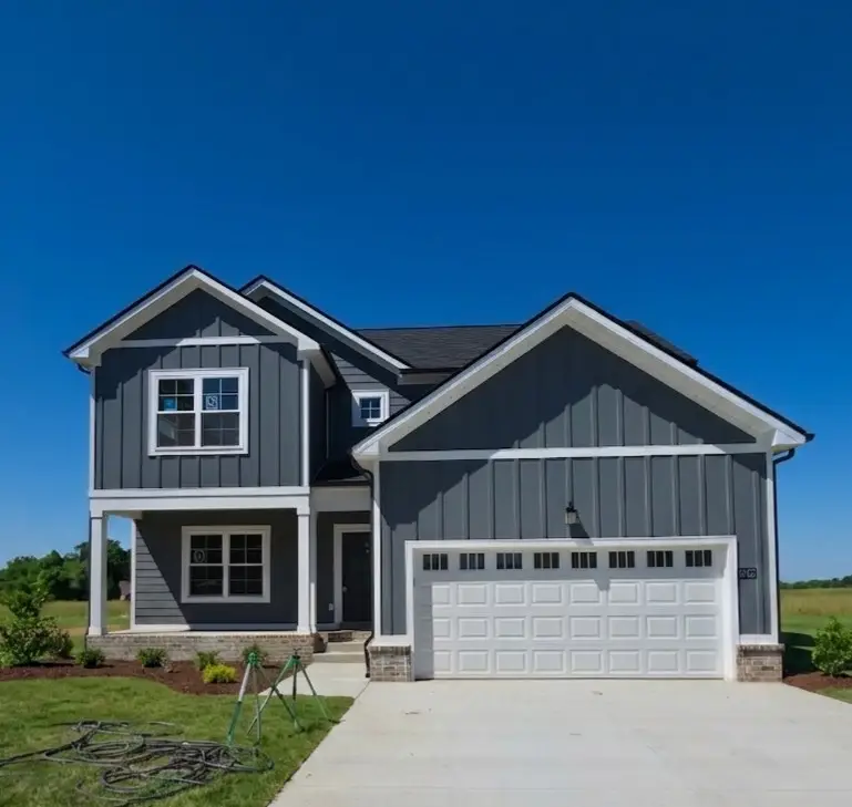 3162 E Old Ashland City Rd E, Clarksville, TN 37043 - #1