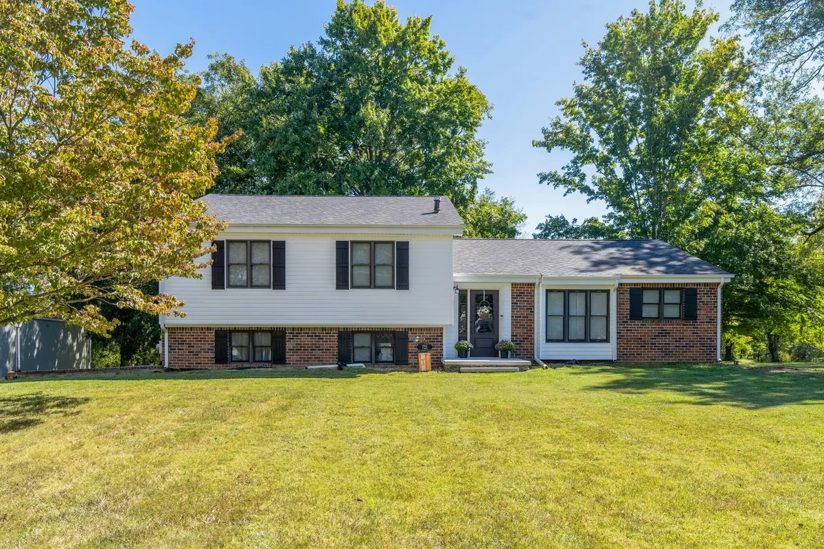 715 S Cannon Blvd, Shelbyville, TN 37160 - #1