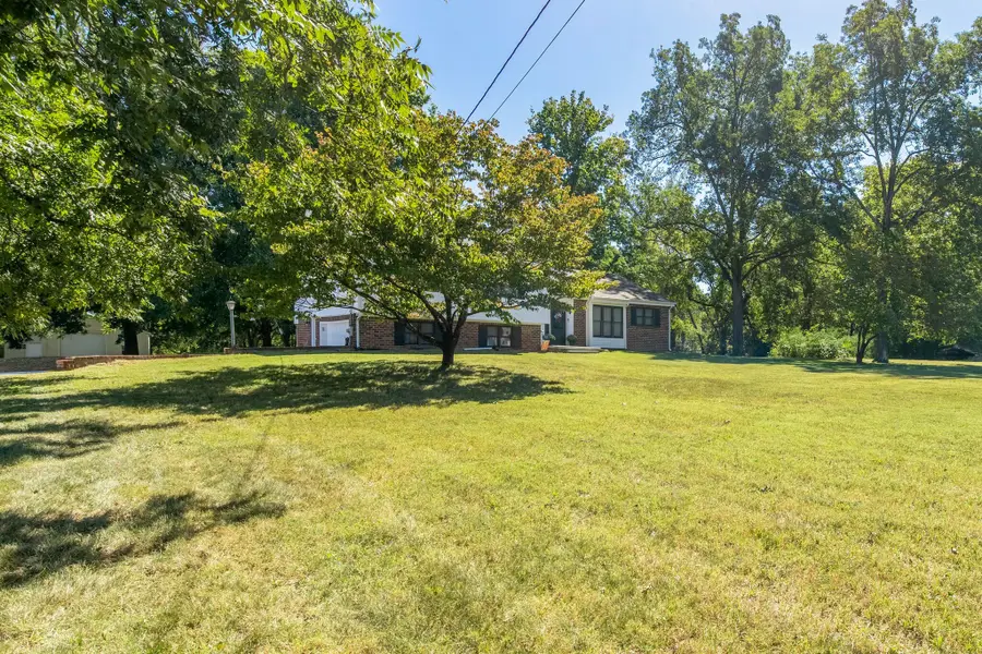 715 S Cannon Blvd, Shelbyville, TN 37160 - #2