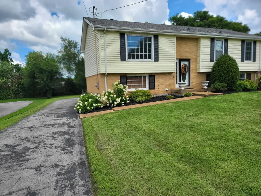 629 Dutchmans Dr, Hermitage, TN 37076 - #2
