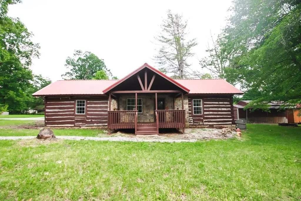 210 Kingwood Dr, Sparta, TN 38583 - #1