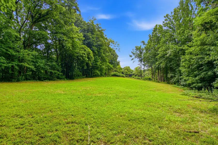 189 Bud Pvt Ln, Cottontown, TN 37048 - #2
