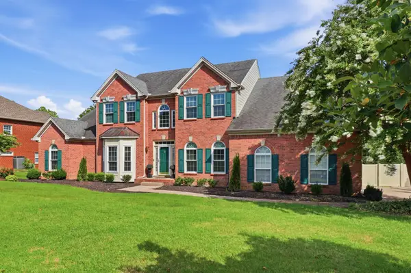 2010 Brunswick Dr, Lebanon, TN 37087