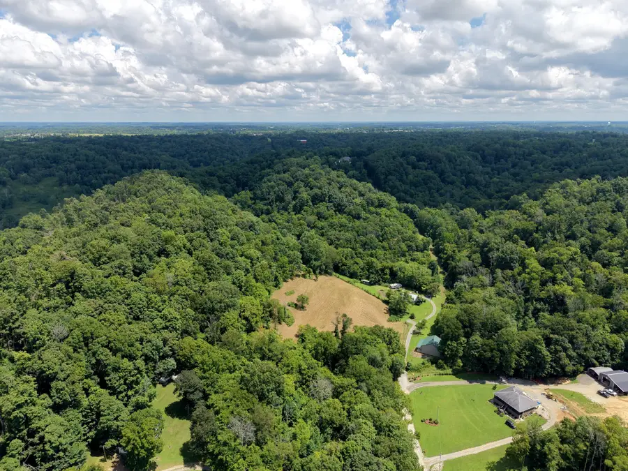 490 Ford Hollow Rd, Hartsville, TN 37074 - #2