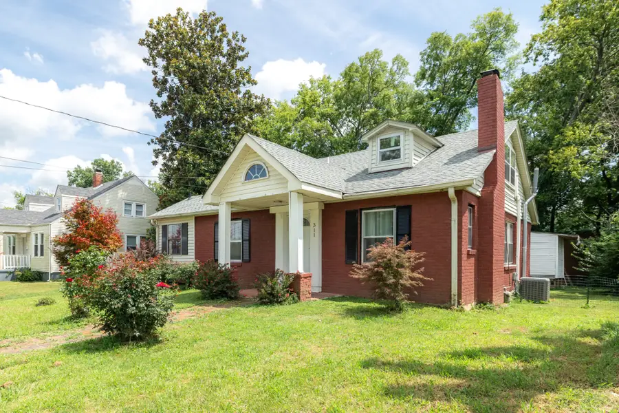 311 W 15th St, Columbia, TN 38401 - #3