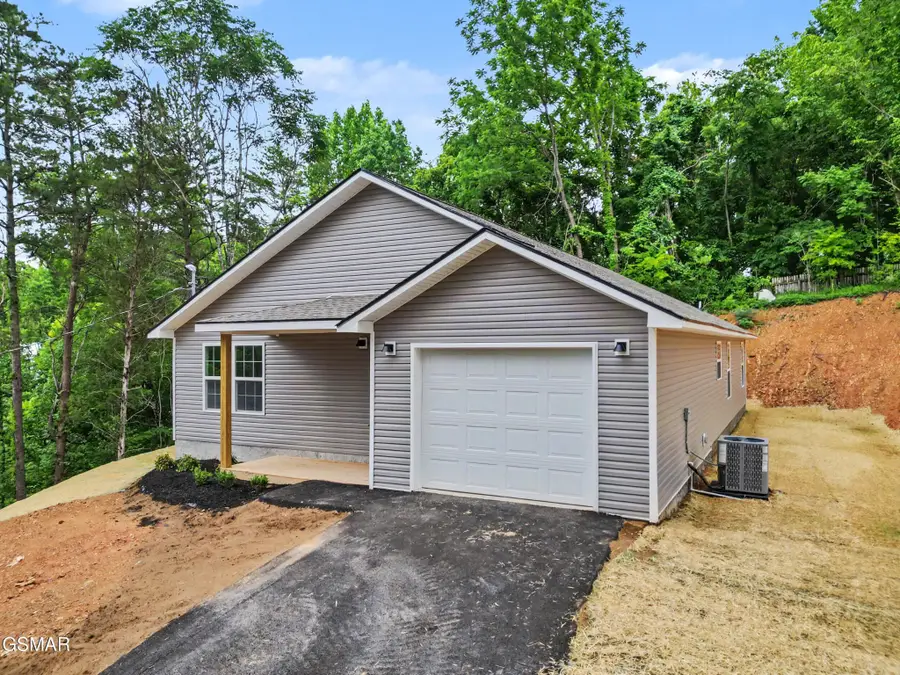 410 Day Springs Road, Pigeon Forge, TN 37863 - #3