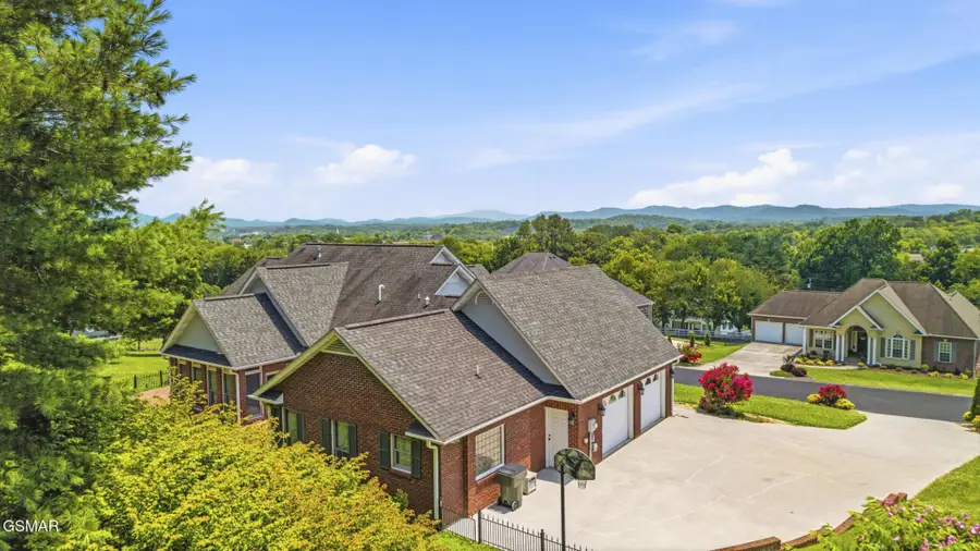 223 Lexington Place, Sevierville, TN 37862 - #2