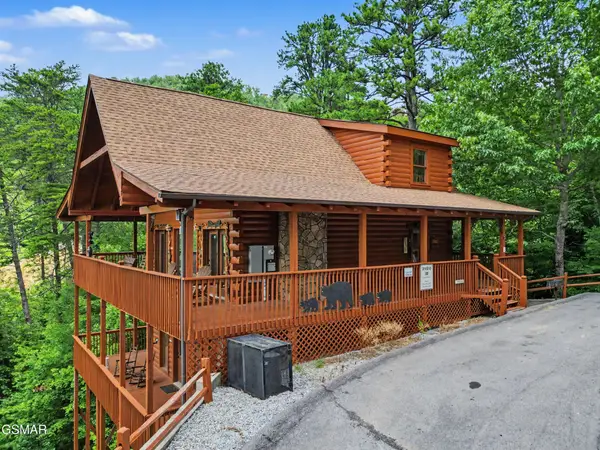 1944 E Mountain Way, Sevierville, TN 37876