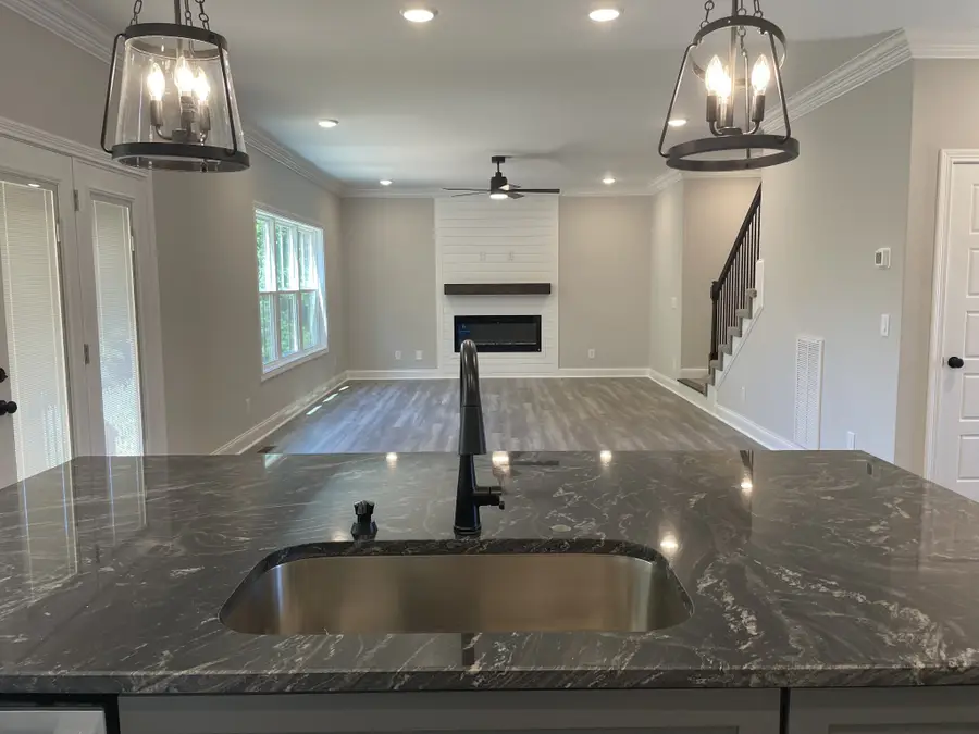 562 Pongracz Way, Clarksville, TN 37042 - #3
