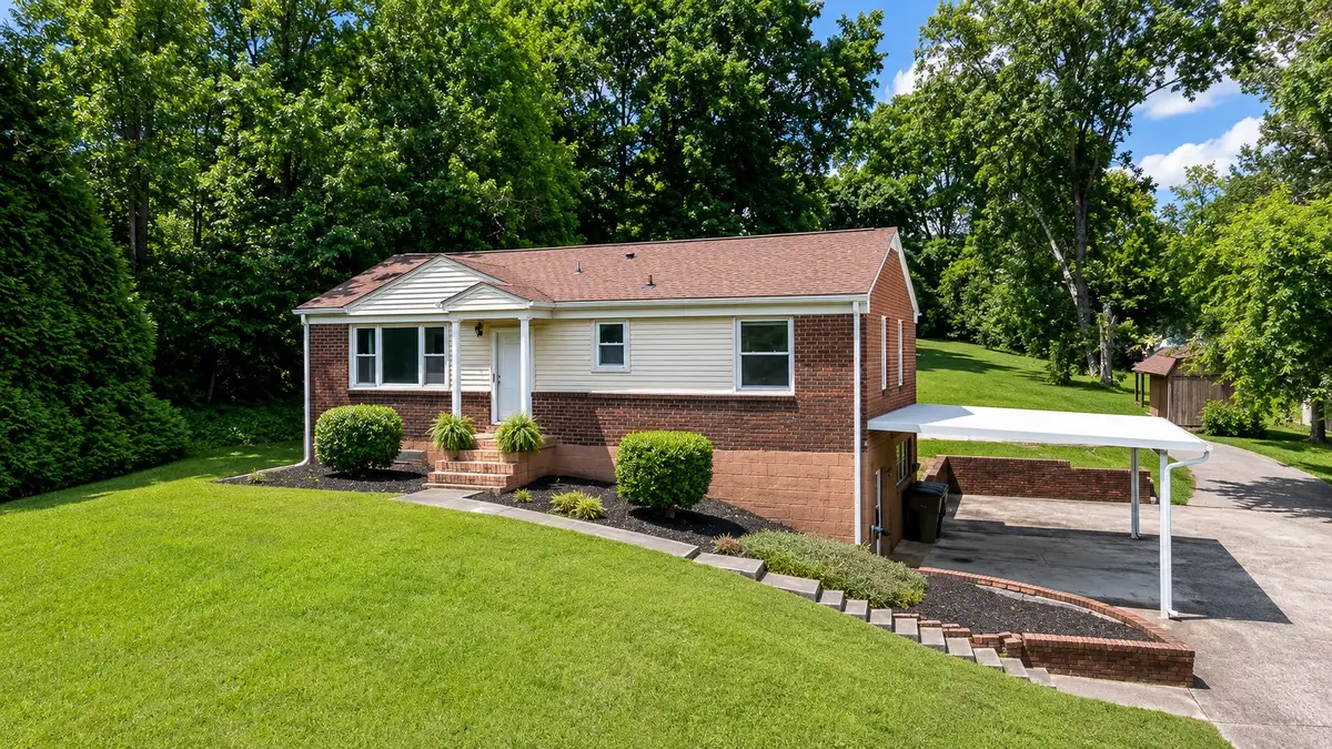2208 Dearborn Dr, Nashville, TN 37214 - #1