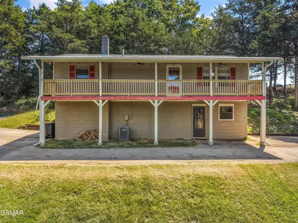 1420 Twin Oaks Road, Sevierville, TN 37876