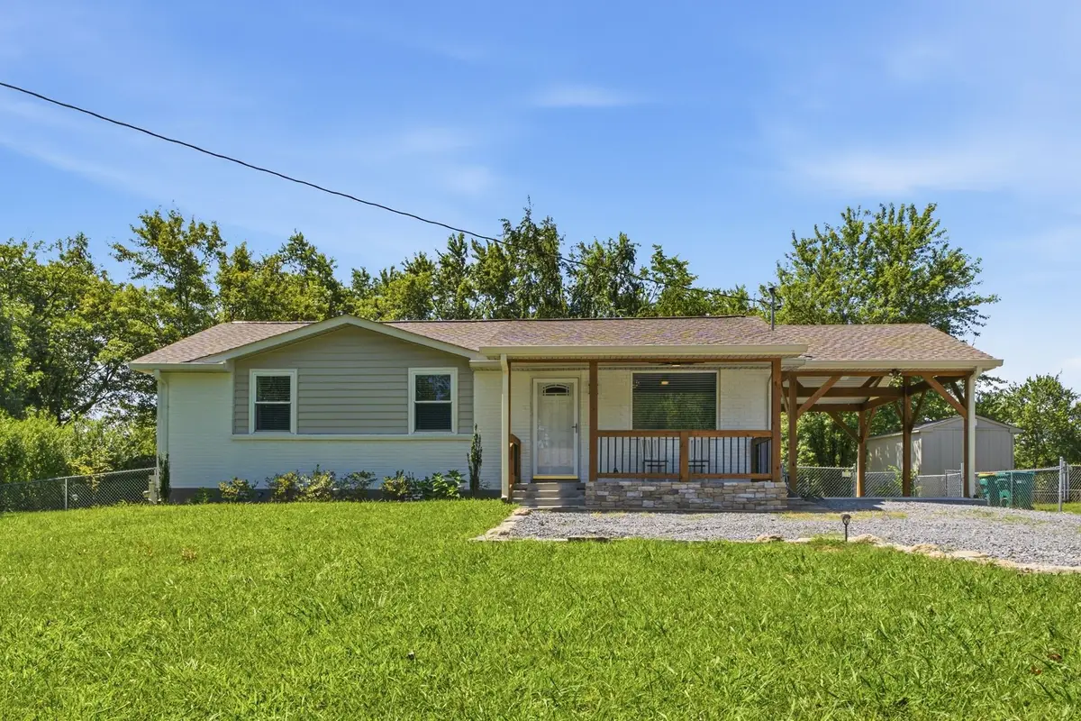 612 Wilkinson Ln, White House, TN 37188 - #1