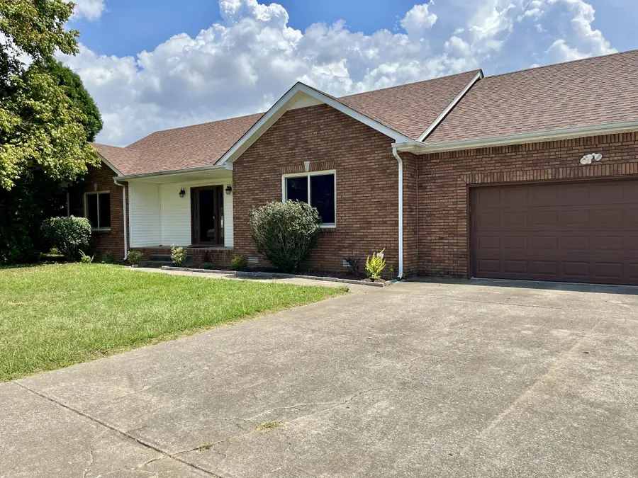 2758 Shepherds Ct, Woodlawn, TN 37191 - #2