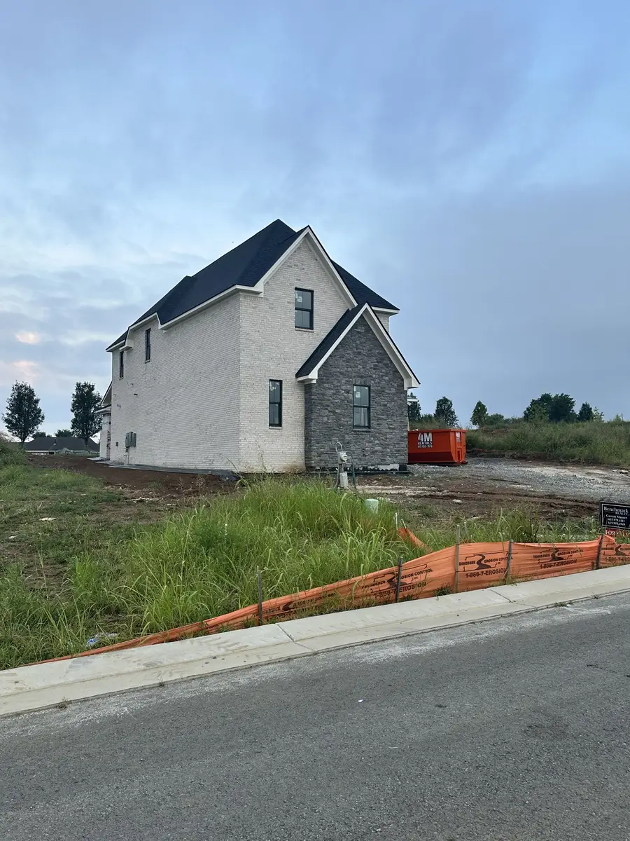 424 Bell Lake Rd, Gallatin, TN 37066 - #3