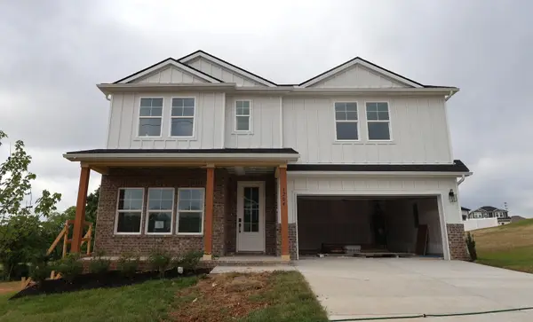 3235 Gravity Dr, Columbia, TN 38401