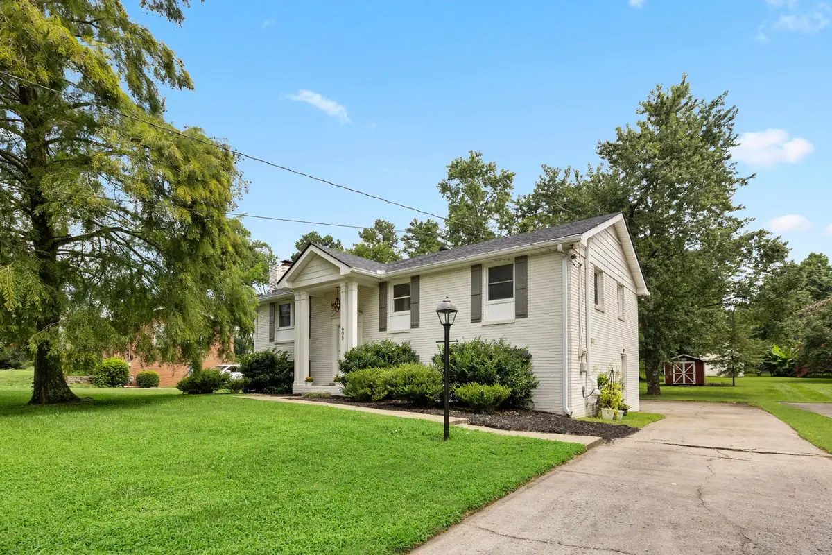 608 Harpeth Pkwy E, Nashville, TN 37221 - #1