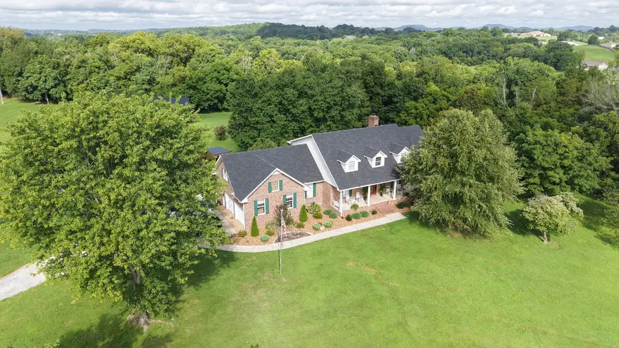 1015 Latti Reese Rd, Hartsville, TN 37074 - #2