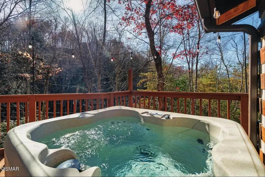 3847 Warden Branch Lane, Gatlinburg, TN 37738 - #3