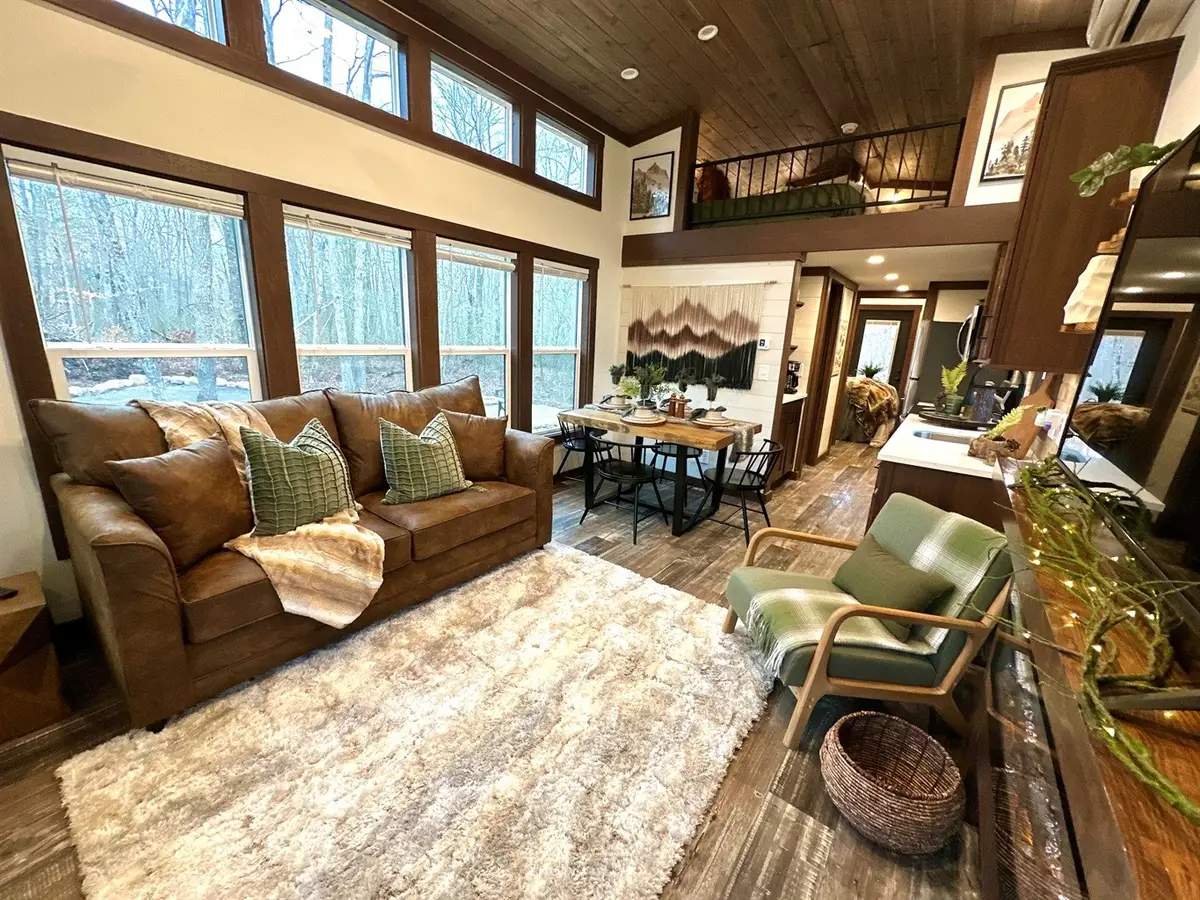 32 Mossy Rock Ln, Monteagle, TN 37356 - #1